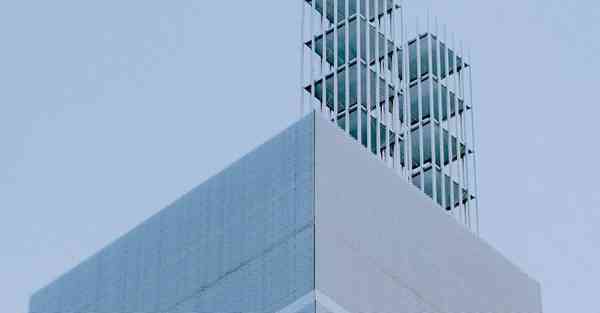 家庭智能机器人洗衣服