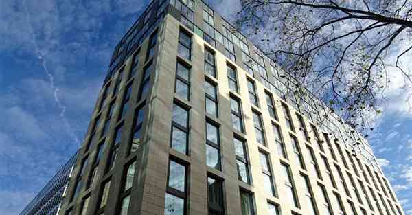 智伴智能学习机机器人