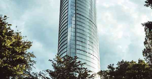 大力发展智能机器人辩论