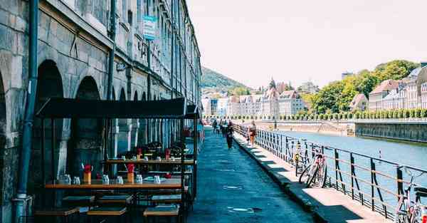 智能机器人管家创新点