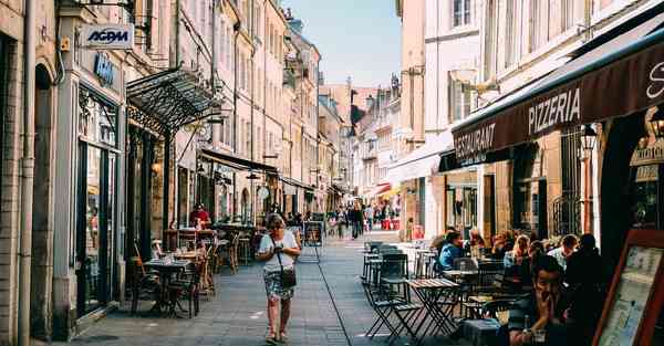 智能机器人管家创新点