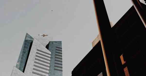 AI绘画生成特效肌肉男（肌肉男画法）