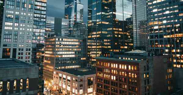 中国版CHATGPT写脚本文案（CHATGPT可以写游戏脚本吗）