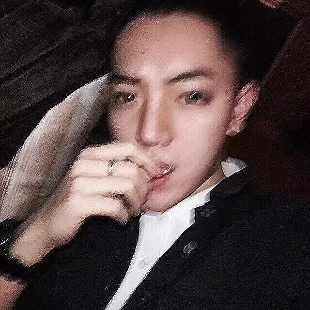 雷功中桂