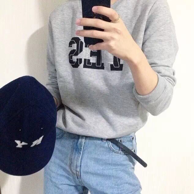 左素逸蓉