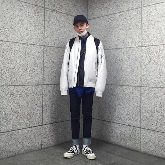 仲龙翔新